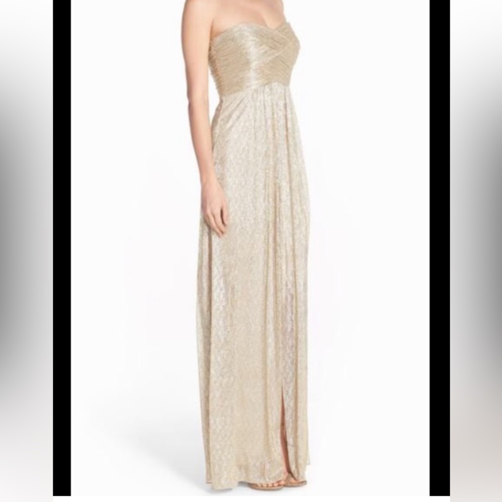 Laundry by Shelli Segal gold strapless gown size 4 NWT